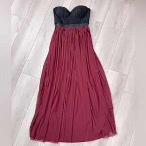 Rue21 Strapless Lace Maxi Dress Women’s Medium NWT (Fits Small)